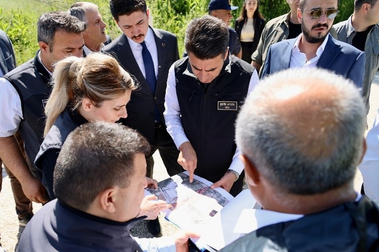 Bilecik'te 25 Yıllık Köy Yoluna Vali Aygöl'den Müdahale