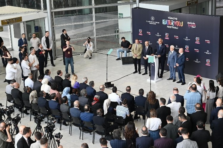 Bursa'da Gerçekleşen Türkiye Kültür Yolu Festivali Büyük İlgi Gördü