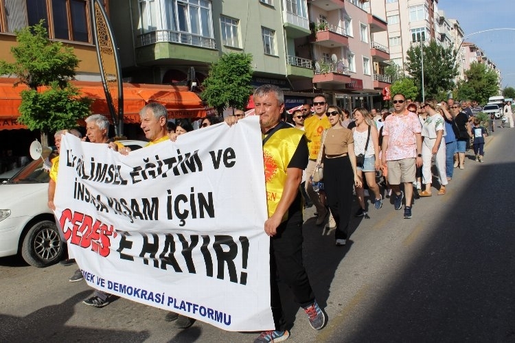 Edirne Keşan’da 'Müfredata Hayır' yürüyüşü düzenlendi