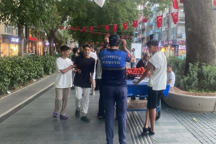 Kocaeli Zabıtası Sıkı Denetimlerine Devam Ediyor