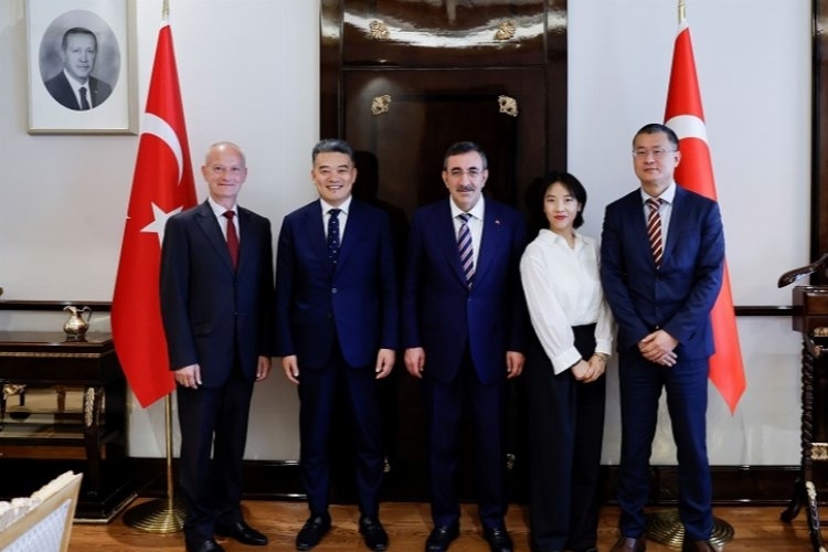 Cumhurbaşkanı Yardımcısı Yılmaz’a Teknoloji Ziyareti
