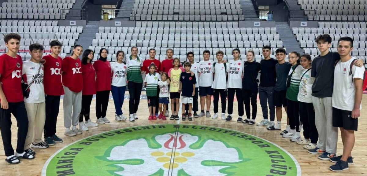 Manisalı sporcular madalyaları kazandı