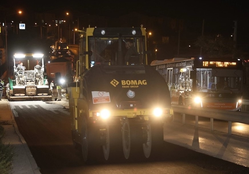 İsmet İnönü-2 Bulvarı'nda gece çalışmaları başladı
