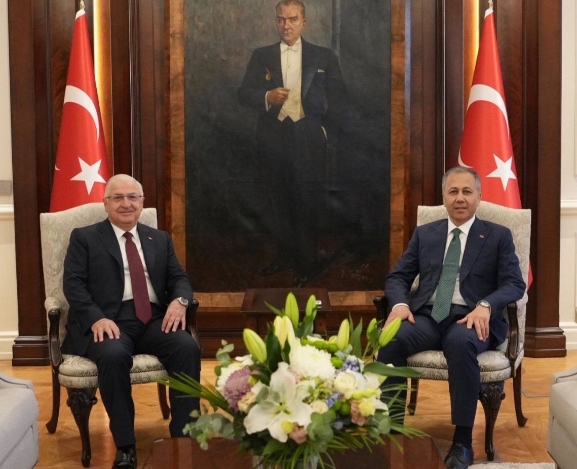 Bakan Güler, Bakan Yerlikaya’yı ziyaret etti