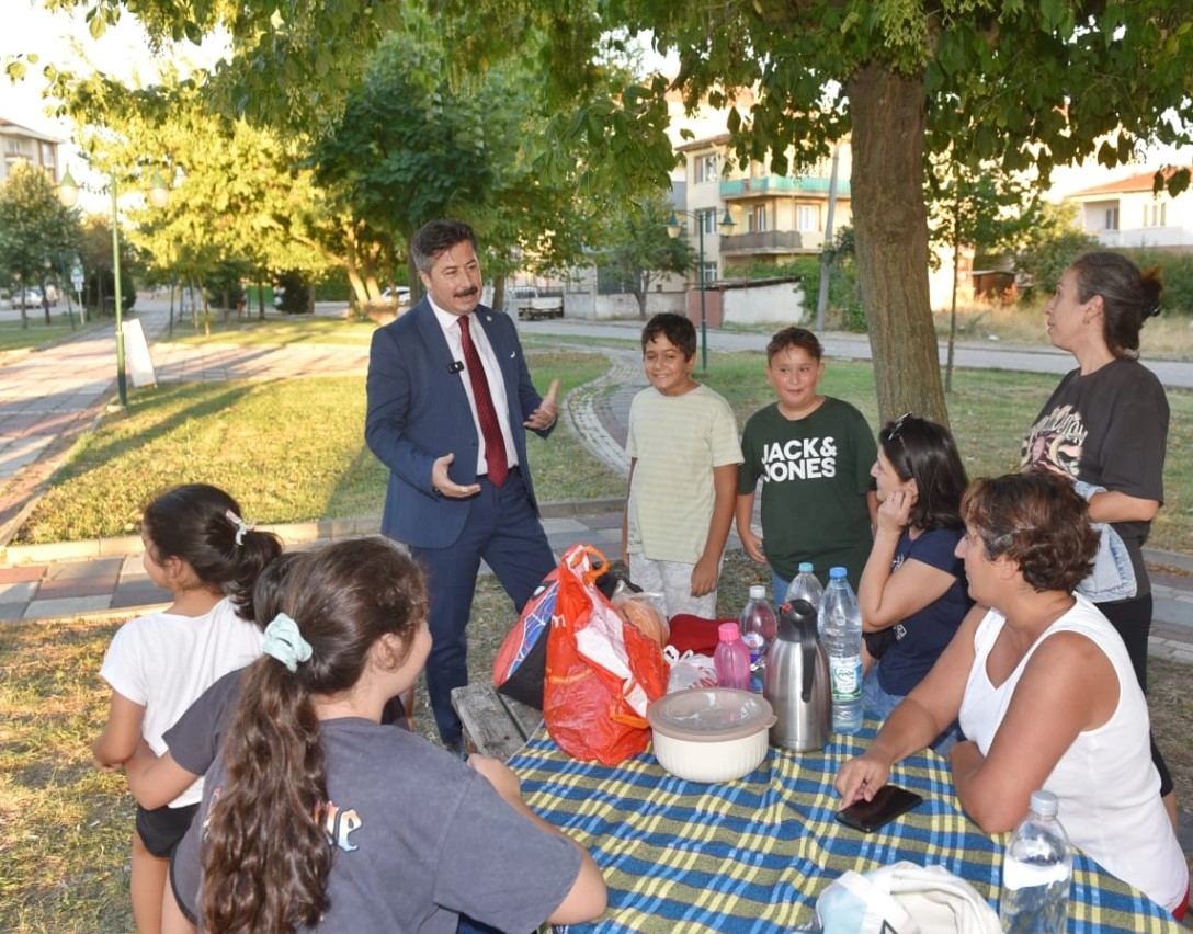 Yenişehir'de parklar 24 saat güvenlik altında