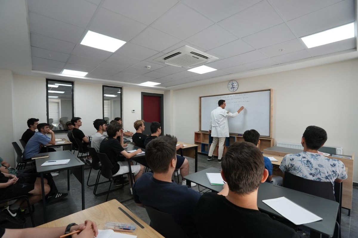 KONYA BÜYÜKŞEHİR’DEN ÖĞRENCİLERE DESTEK: ‘LİMA YKS YAZ OKULU’