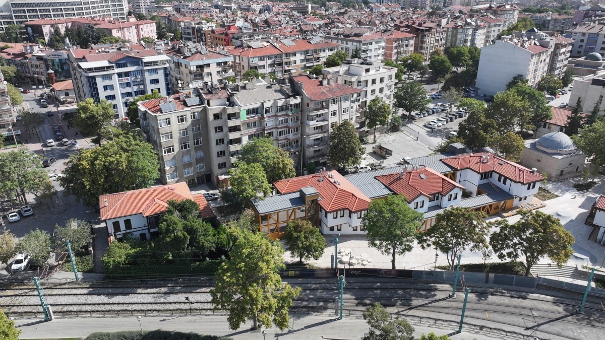 BAŞKAN ALTAY: “RİSKLİ BİNALARI AZALTIYORUZ VE YEŞİL ALANLARI ARTIRIYORUZ