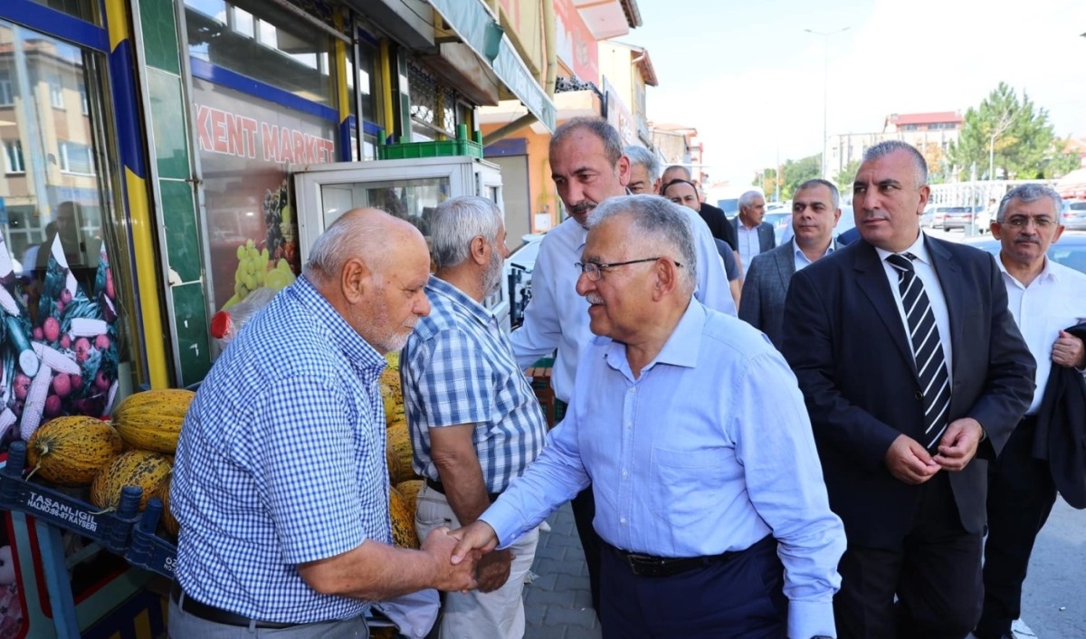 Büyükkılıç, Tomarza’da Dadaloğlu'nun Torunlarıyla Buluştu