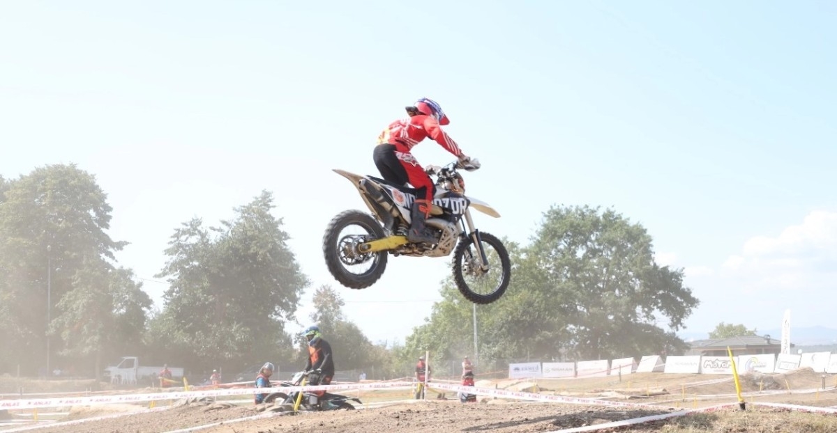 Süper Enduro Şampiyonası'nda Nefes Kesen Mücadele