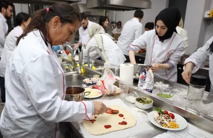 Kocaeli’nin Geleceği Gençlerin Ellerinde Şekilleniyor