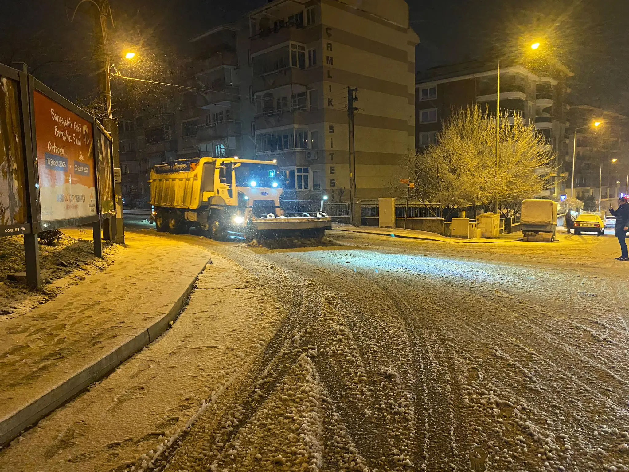 Başkan Gencan Akın: &Prime;Hava Şartları Normale Dönene Kadar Ekiplerimiz Gece-Gündüz Sahada Olacak&Prime;