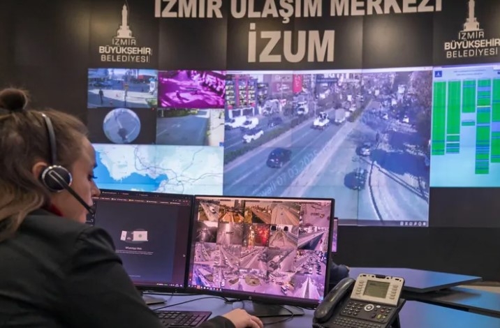 İzmir’de Akıllı Kavşak Uygulamalarıyla Trafikte Akıcılık Sağlanıyor