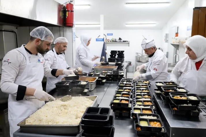 Sakarya’da Binlerce Tebessümün Kaynağı: Lezzet Dolu Kazanlar