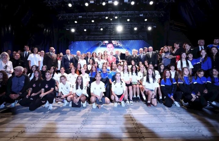 Bakan Güler’den Kadın Futboluna Destek Mesajı