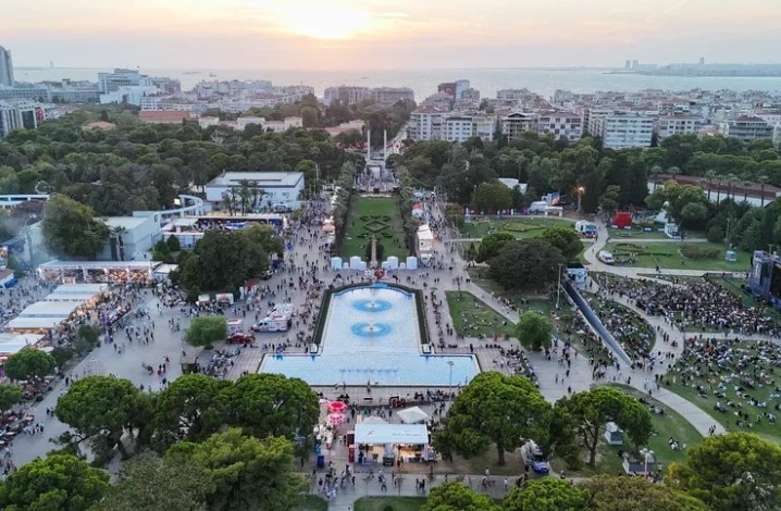 Büyükşehir, Kırsal Mahalle Yollarını Yeniliyor