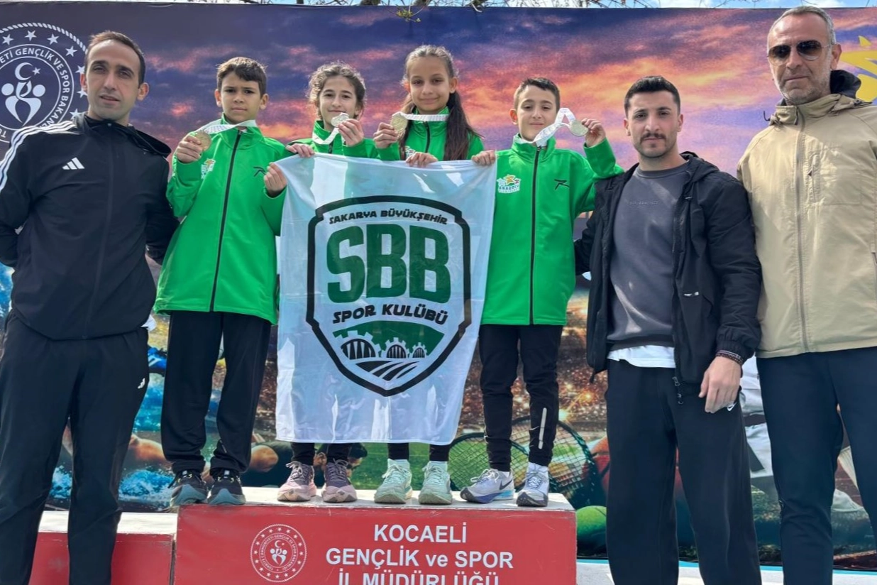 Sakarya Atletizm Takımı Başarılarına Bir Yenisini Ekledi