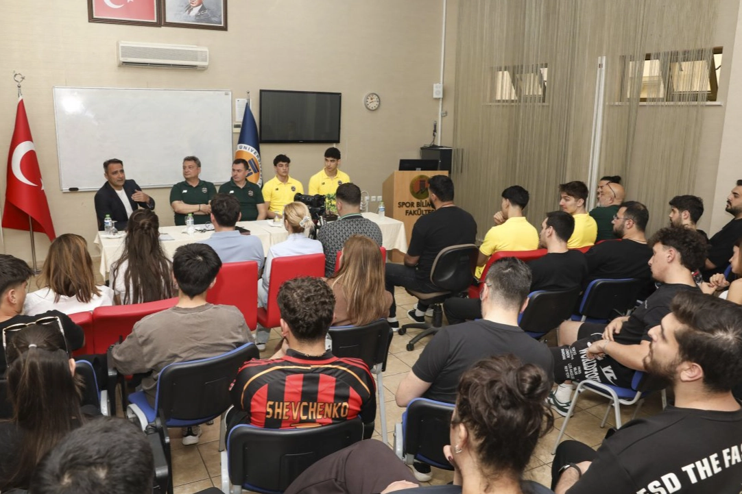 Mersin’de Basketbol Altyapısı Paneline Yoğun İlgi