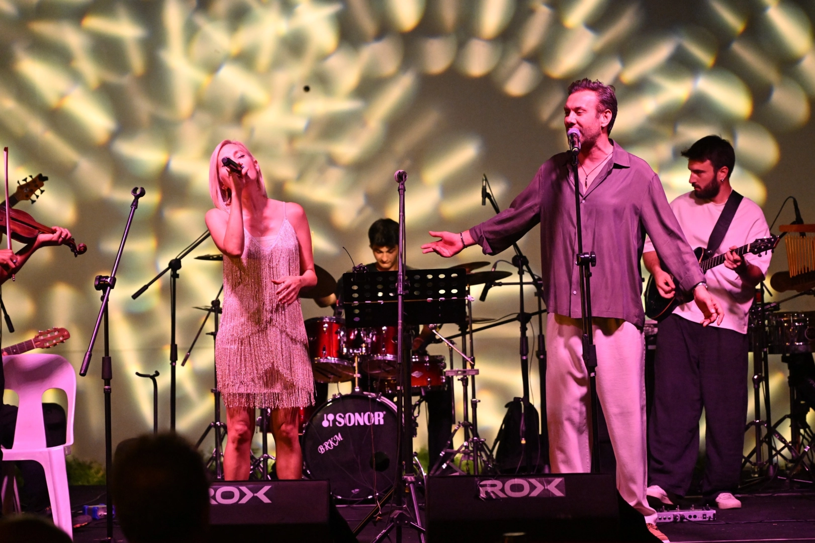 Manisa’da Yaz Konserlerine Pop Orkestrasıyla Renkli Gece