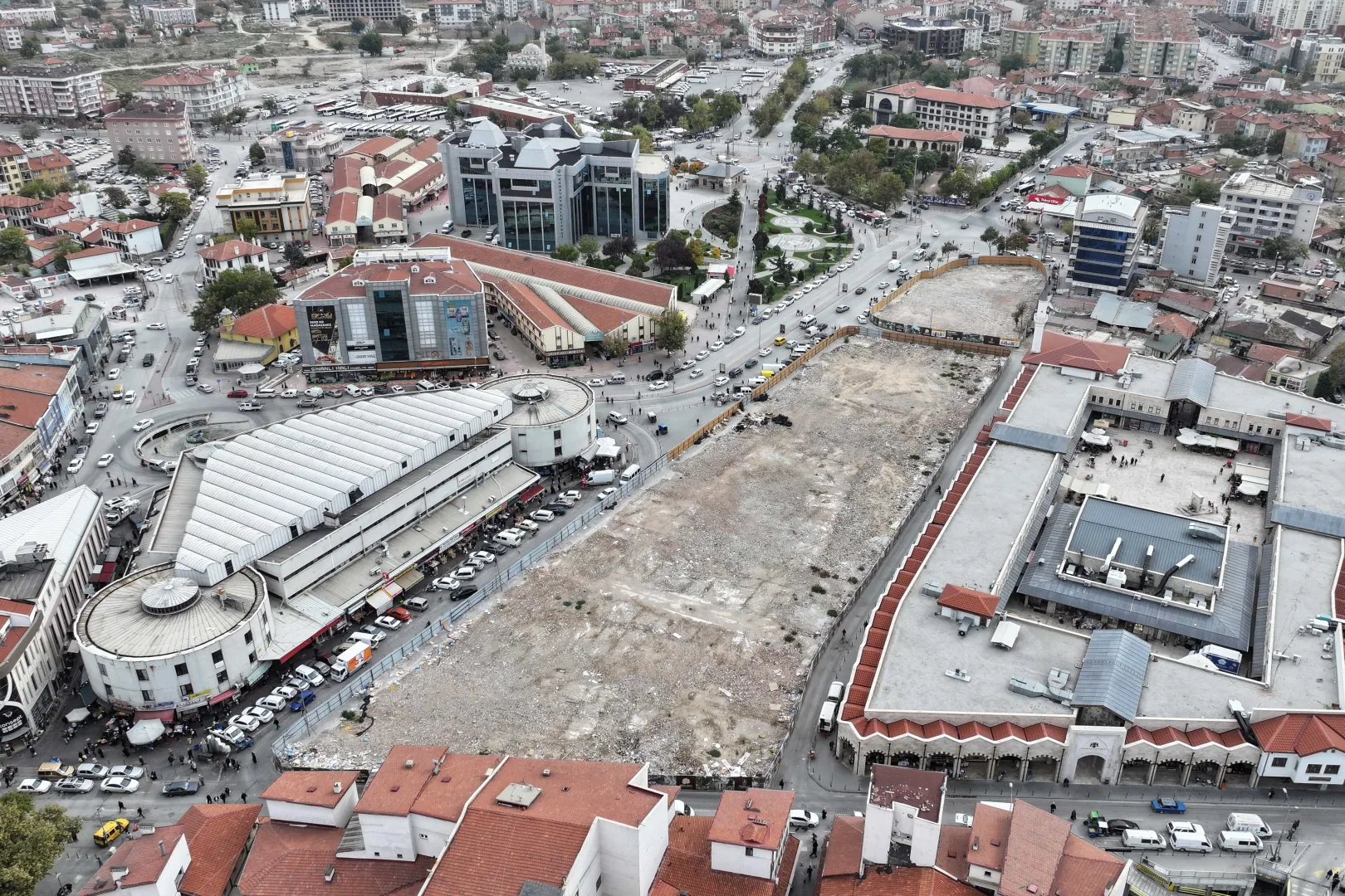 Konya Peynir Pazarı’nda İkinci Etap Yıkım Çalışmaları Tamamlandı