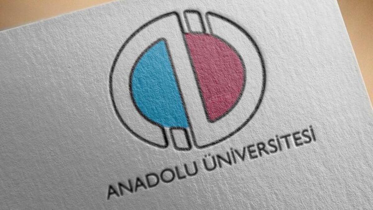 Kamerun Ortaöğretim Bakanı Üniversitemizi ziyaret etti