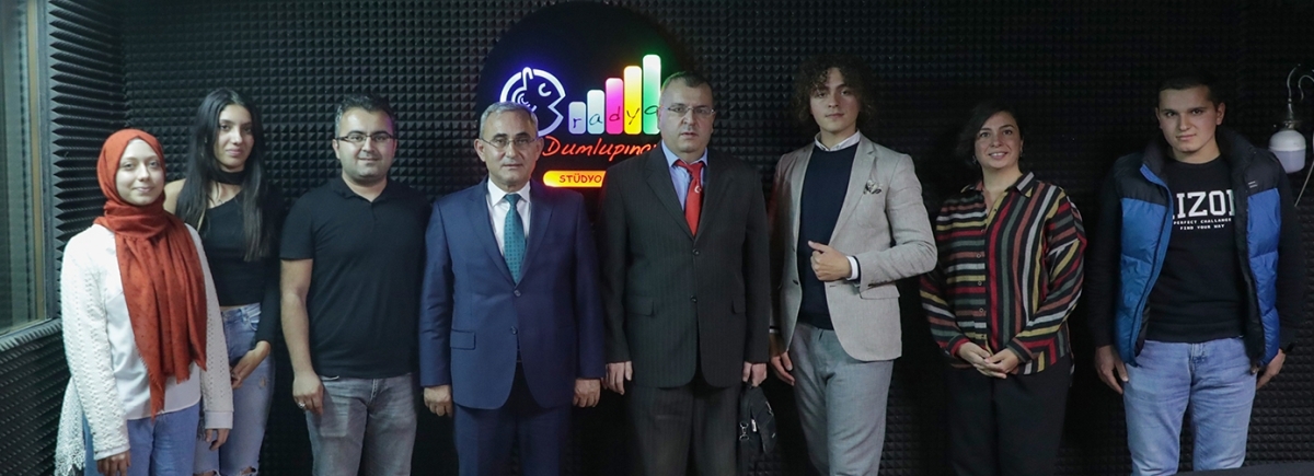 Başkan Işık, Radyo Radyo Dumlupınar'a Konuk Oldu.
