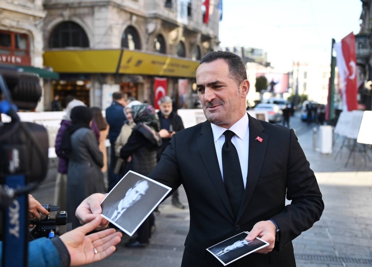 Beyoğlu’nda 10 Kasım’a Özel  Atatürk Sergi'si Açıldı