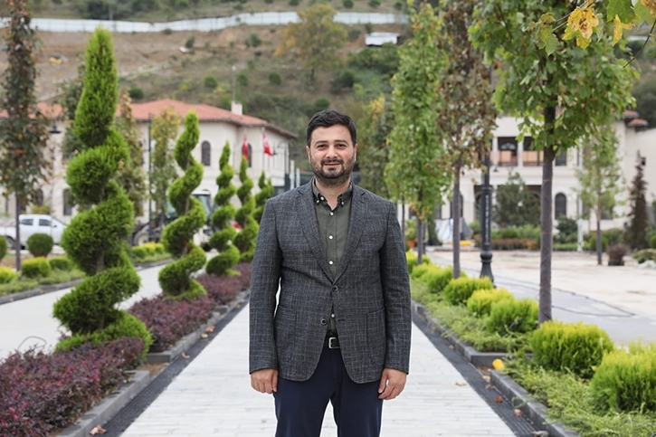 KAĞITHANE BİR YILDA ÜÇ MEYDAN HAYAT BULDU