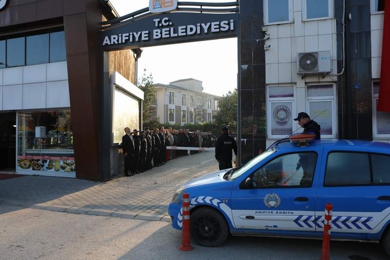 Arifiye Belediyesi 10 Kasım’da Atatürk’ü Andı…
