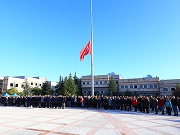 Kocaeli Üniversitesi Üniversitesi, Cumhuriyetimizin Banisi Gazi Mustafa Kemal Atatürk’ü Saygı ve Minnetle Andı