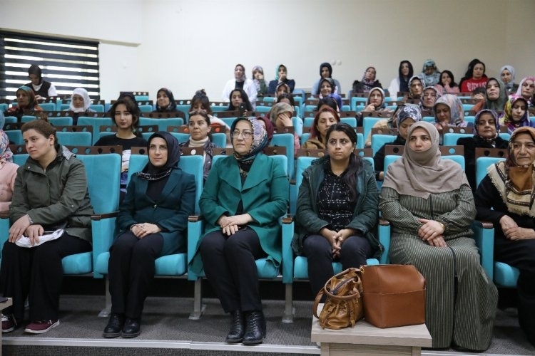 Kadınlara iş sağlığı ve güvenliği eğitimi verildi