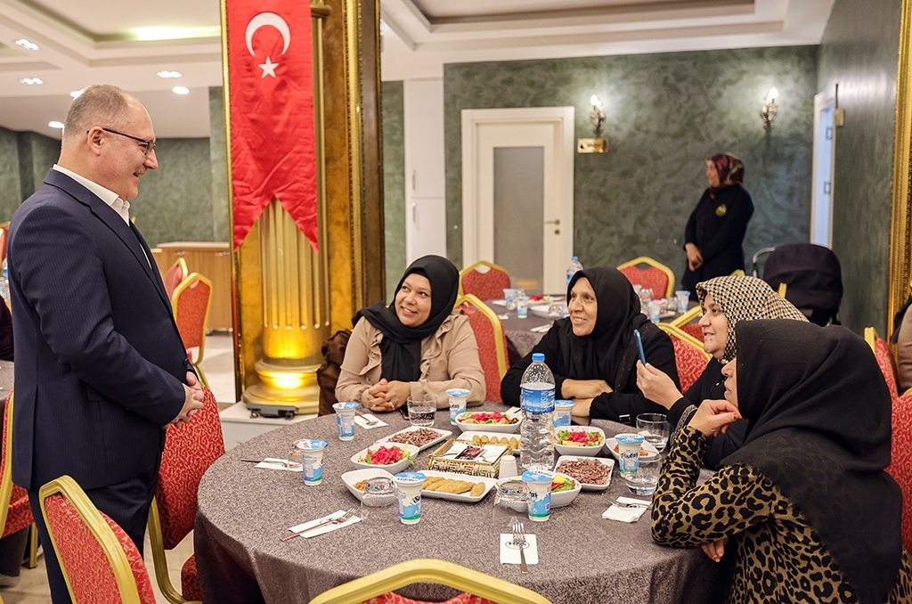 BİLGİN; “KADIN GİRİŞİMCİLERİMİZİN DAİMA YANINDAYIZ” DİYE KONUŞTU