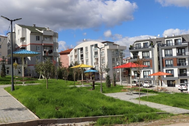 Topçular Şehit Eren Bülbül Parkı ile yaşam alanını hizmete açıldı