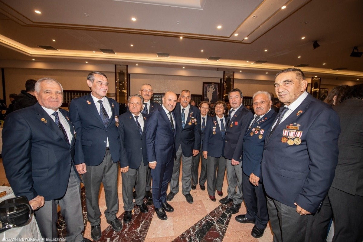 KKTC'nin 39. kuruluş yıl dönümü kutlandı