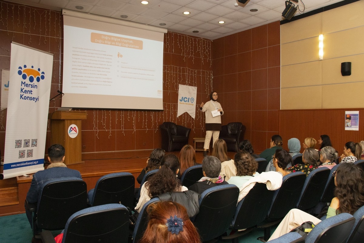 Mersin Büyükşehir Belediyesi,Üretici kadınları desteklemeye devam ediyor.
