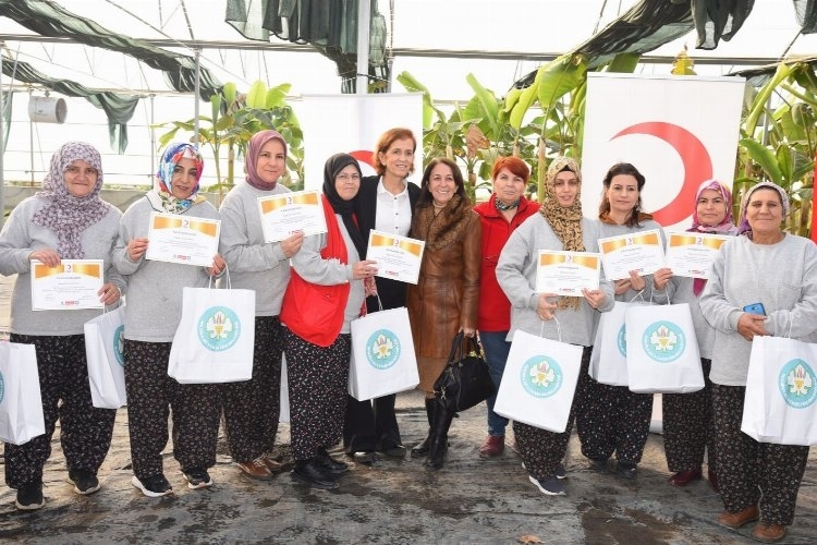 Manisa'da 'özel çocuk anneleri' sertifikalarını aldı