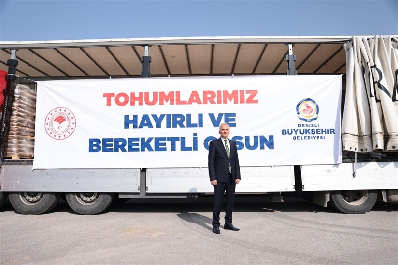 Denizli Büyükşehir’in dağıttığı tohumlar toprakla buluştu