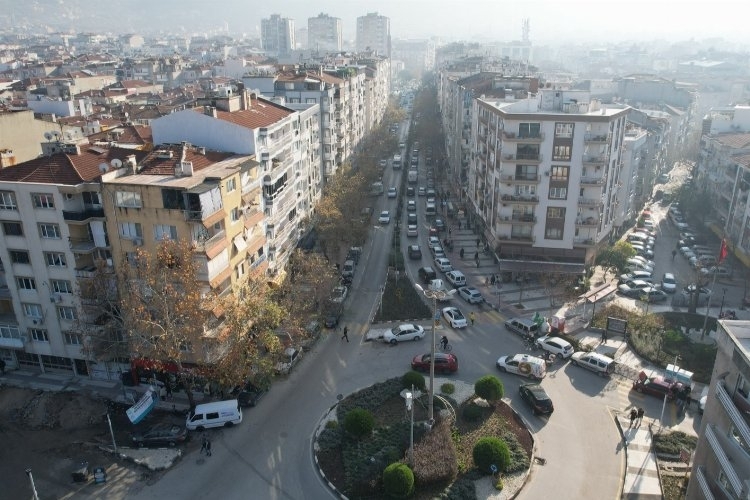 Manisa İbrahim Gökçen Bulvarı’nda asfalt çalışmaları