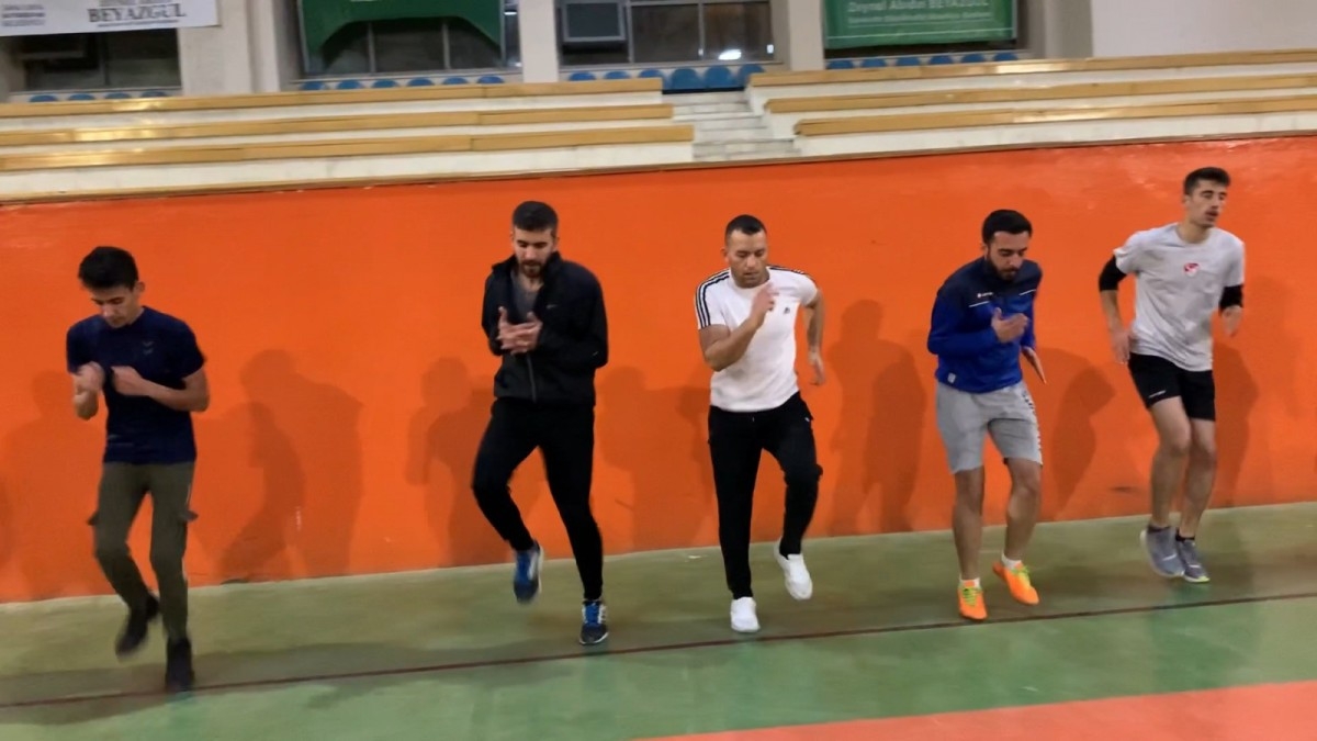 Gençler Hayallerine Büyükşehir İle Kavuşuyor