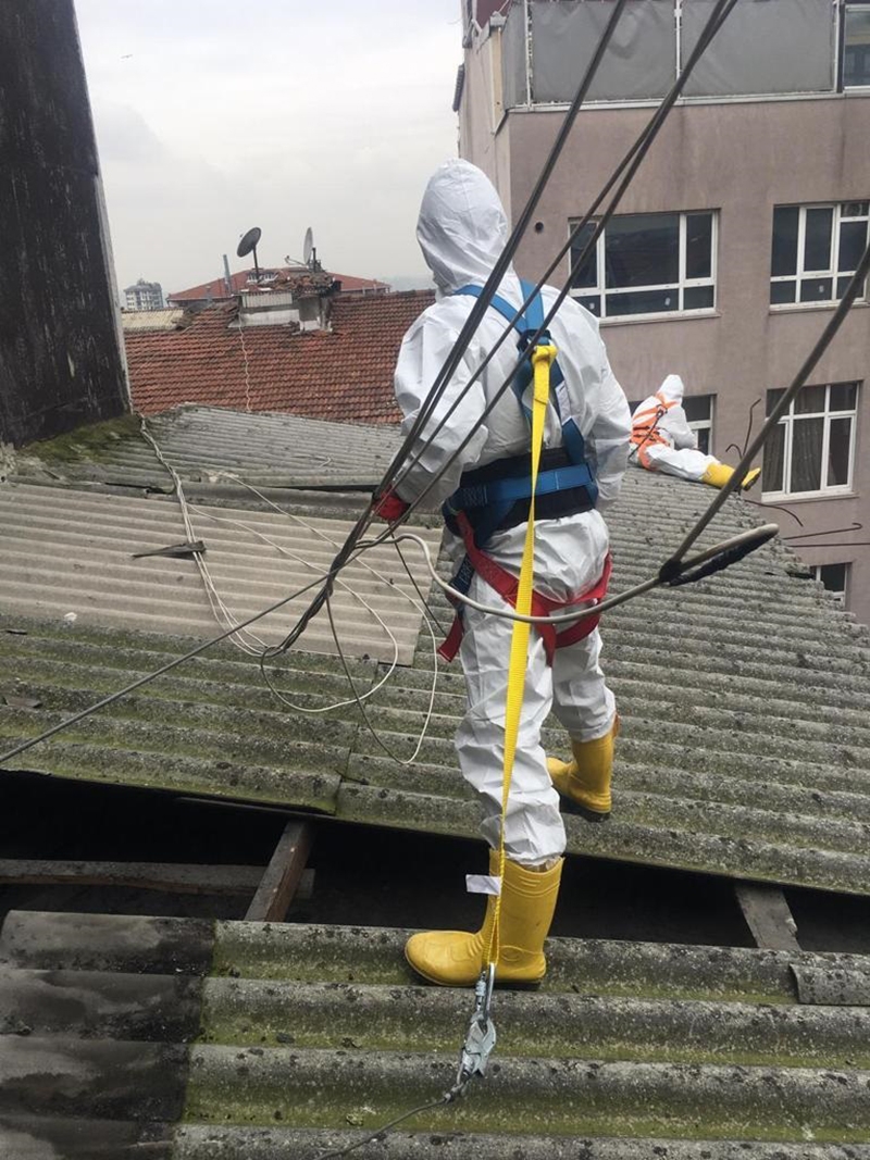 KÂĞITHANE’DE TONLARCA ASBESTE DUR DENİLDİ