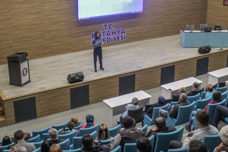 Kütahya'da belediye personeline 'nefes' eğitimi verdi