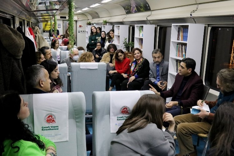 'Babamın Trenleri' adlı programa sanatseverler yoğun katılım sağladı.