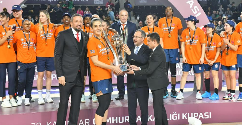 Cumhurbaşkanlığı kupası ÇBK Mersin Yenişehir Belediyesi 'nin