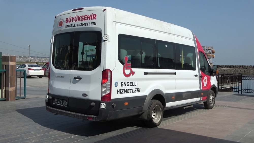 Samsun Büyükşehir Belediyesi 'Engelsiz Ulaşım Aracı' ile 4 bin 222 ulaşım hizmeti sağlandı.
