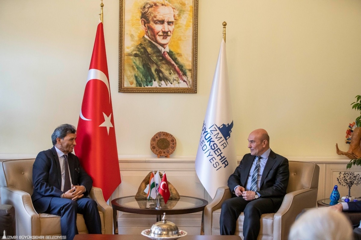  Tunç Soyer, Hindistan Büyükelçisi’ni ağırladı.