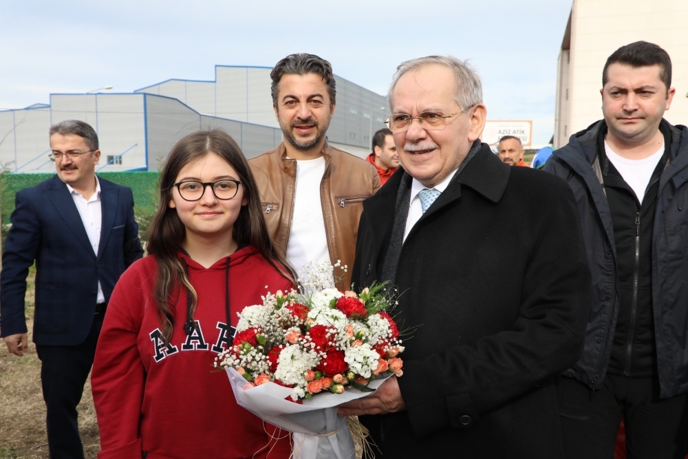 BAŞKAN MUSTAFA DEMİR SERA KURDU