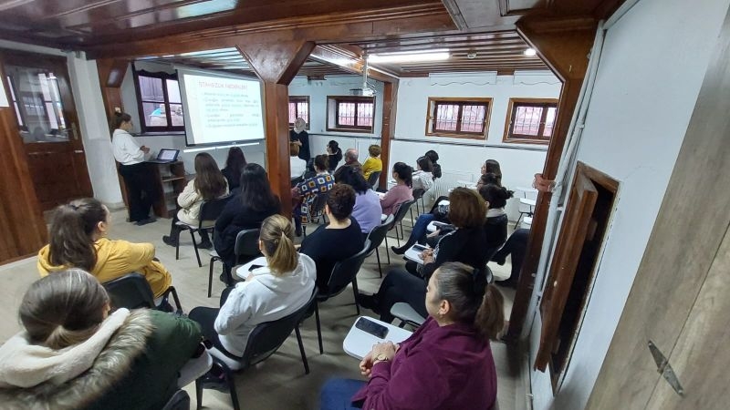 Edirne Belediyesi tarafından Anne,Baba Adaylarına Seminer Düzenlendi.