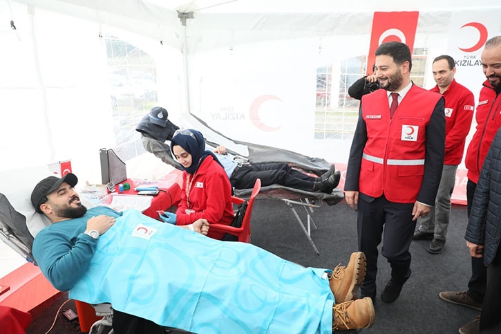 KAN BEKLEYEN HASTALARA KAĞITHANE UMUT OLDU