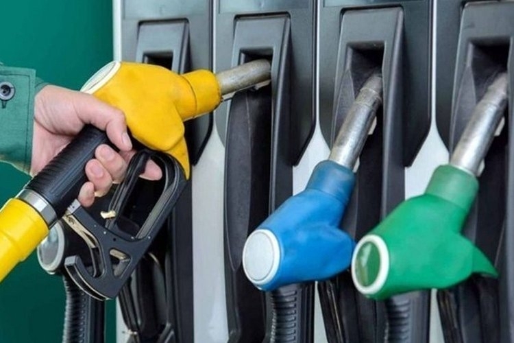 Motorine Zam Kapıda. Yeni Zam Gece Yarısı Geçerli Olacak