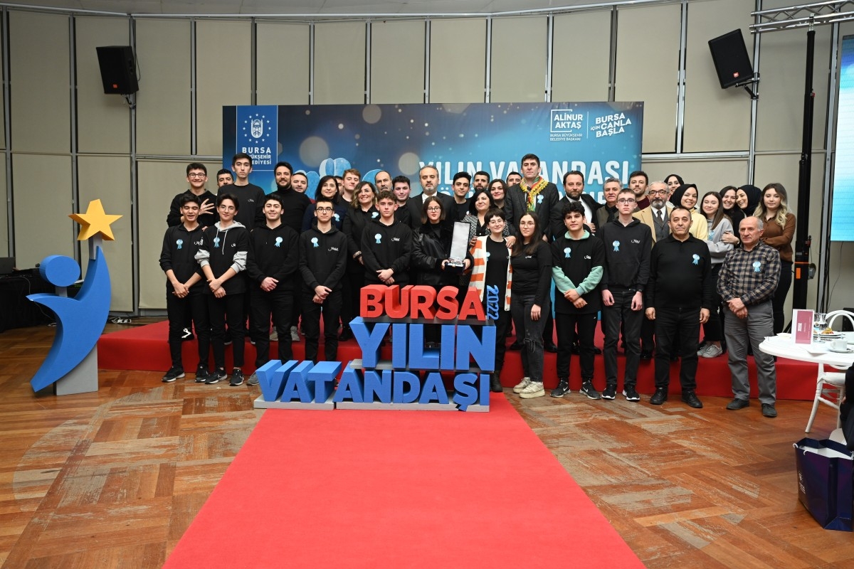 Bursa'da Yılın vatandaşı öğretmenler oldu