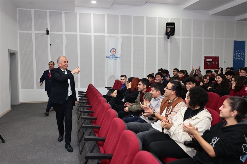 Genç Dostu Denizli Büyükşehir’den gençlere büyük jest.